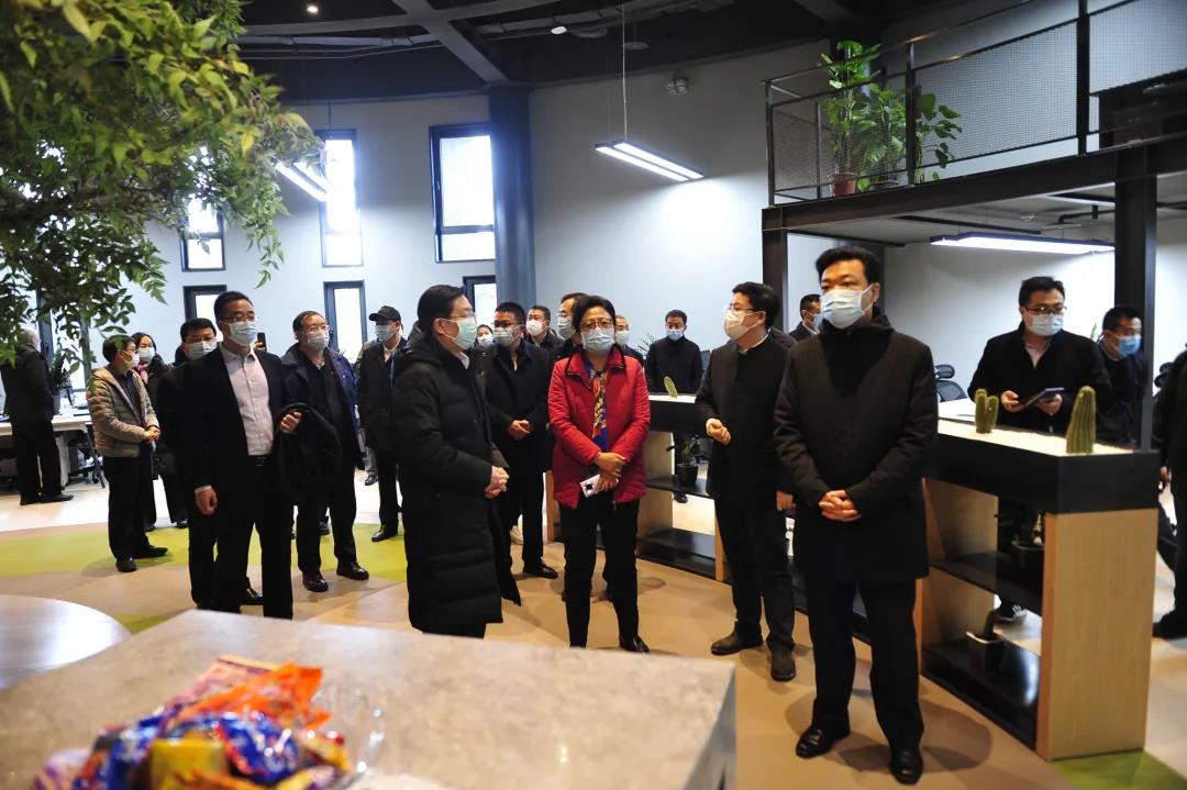 李志起主持北京市政协“打造首都数字经济发展新高地”委员沙龙